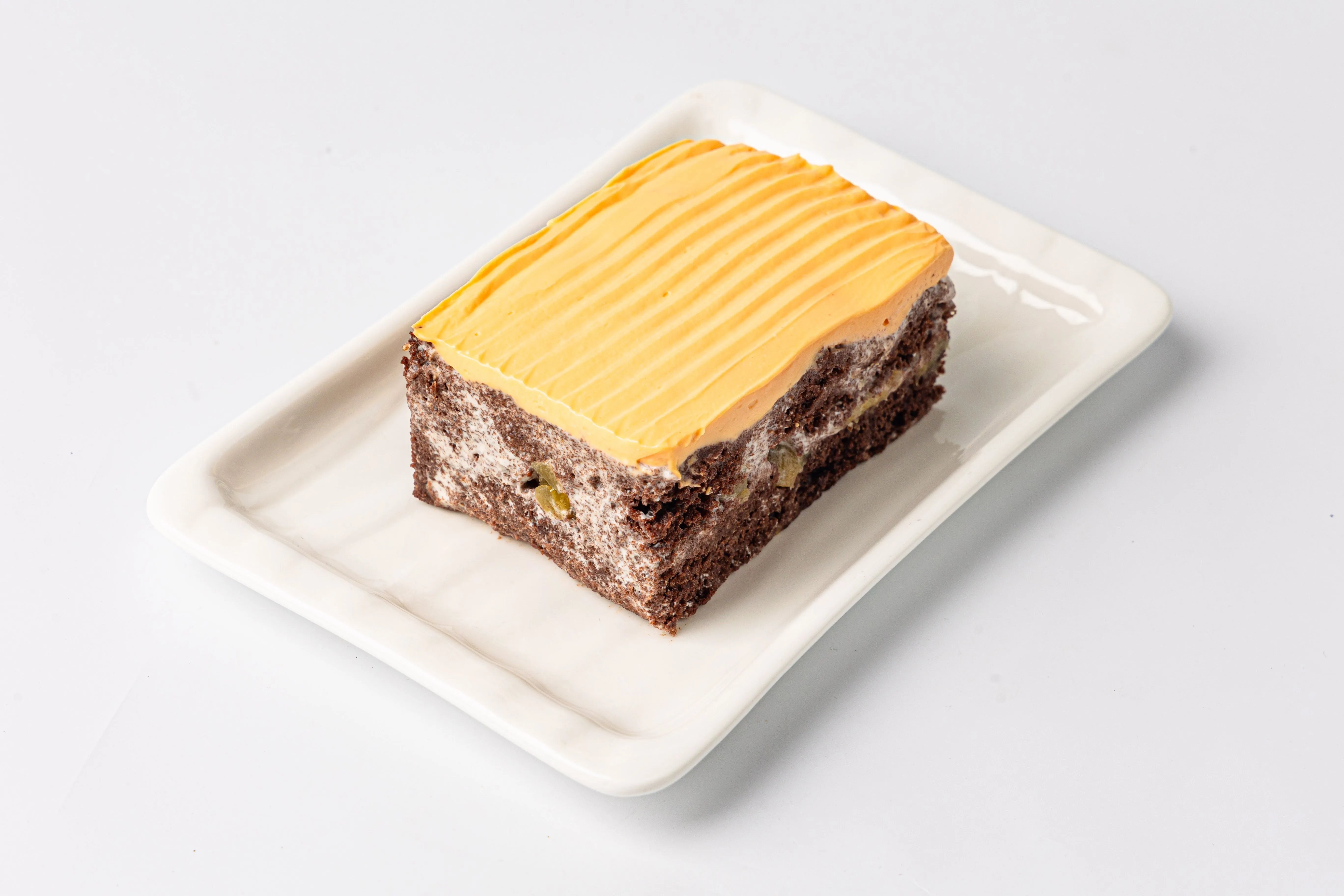 Шоколадный сметанник с ананасом