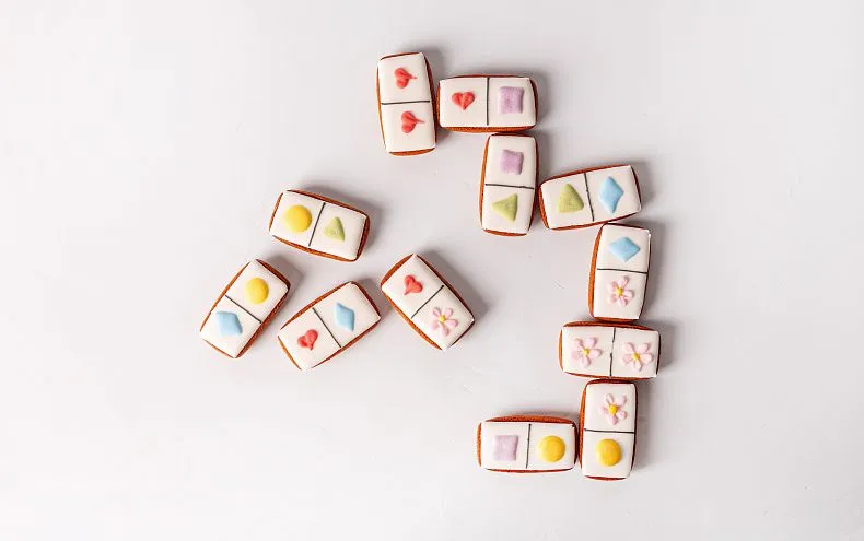 Набор из пряников «Домино» Праздничный,  28 шт