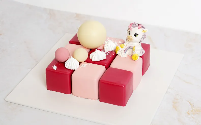 Торт-кубик «Единорог»