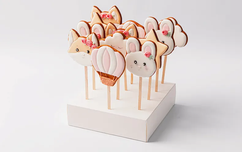 Пряники имбирные с индивидуальным дизайном «Зверята в облаках», 12 шт