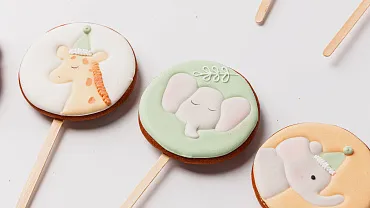 Пряники имбирные с индивидуальным дизайном «Зверята в джунглях», 12 шт