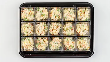 Салат «Оливье с филе индейки» в фуршетных стаканчиках, 15 шт