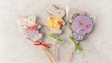 Пряники «Весенние» на палочке, 12 шт