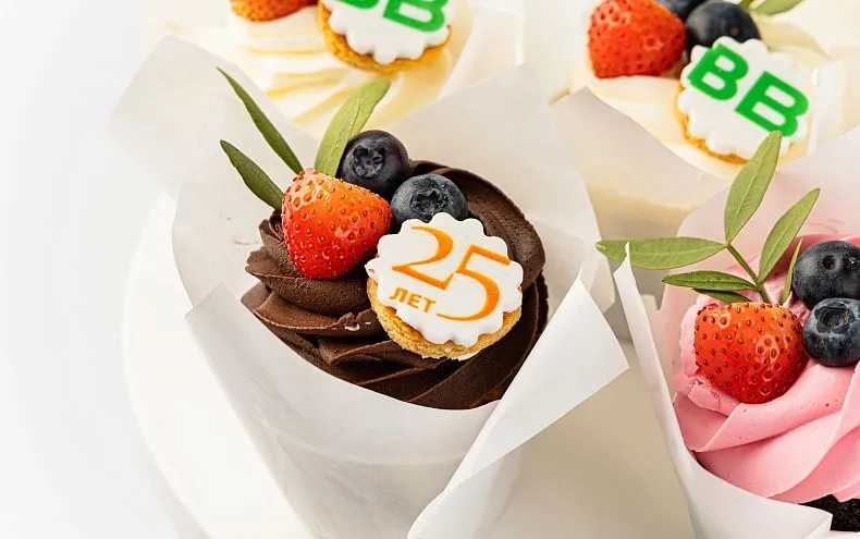 Капкейки с индивидуальным дизайном, 12 шт