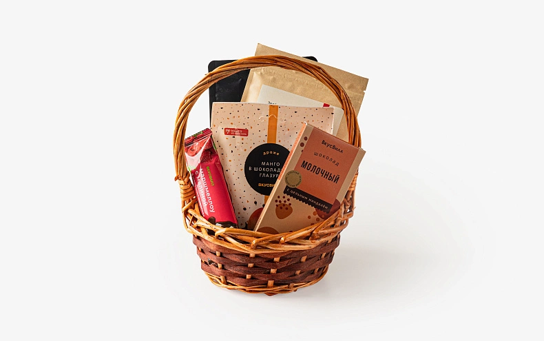 Набор «Чай и шоколад» малый в корзине