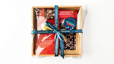 Праздничный бокс мини «Чай и шоколад»