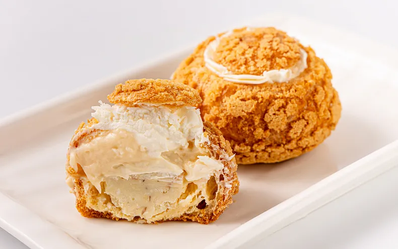 Пирожное «Шу» миндаль-кокос, 6 шт