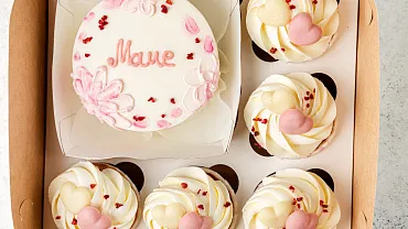 Набор Бенто торт с капкейками «Маме»