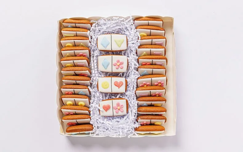 Набор из пряников «Домино» Праздничный,  28 шт