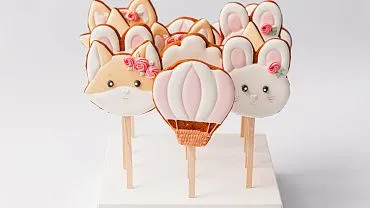 Пряники имбирные с индивидуальным дизайном «Зверята в облаках», 12 шт