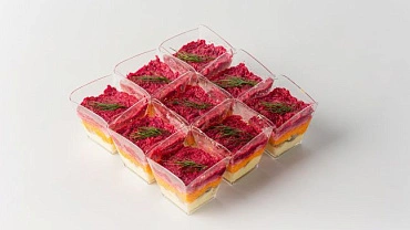 Салат «Сельдь под шубой» в стаканчиках, 9 шт