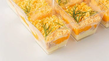 Салат «Мимоза» с тунцом в стаканчиках, 9шт