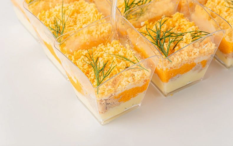 Салат «Мимоза» с тунцом в стаканчиках, 9шт