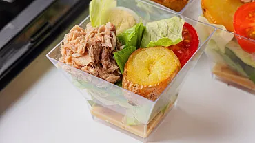 Салат «Нисуаз» в фуршетных стаканчиках, 15 шт