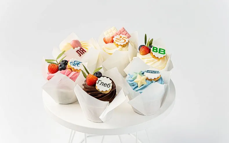 Капкейки с индивидуальным дизайном, 12 шт