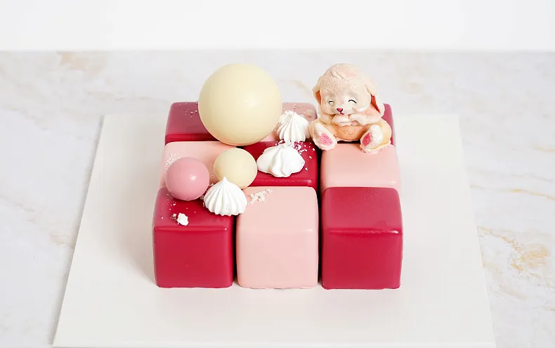 Торт-кубик «Зайка»