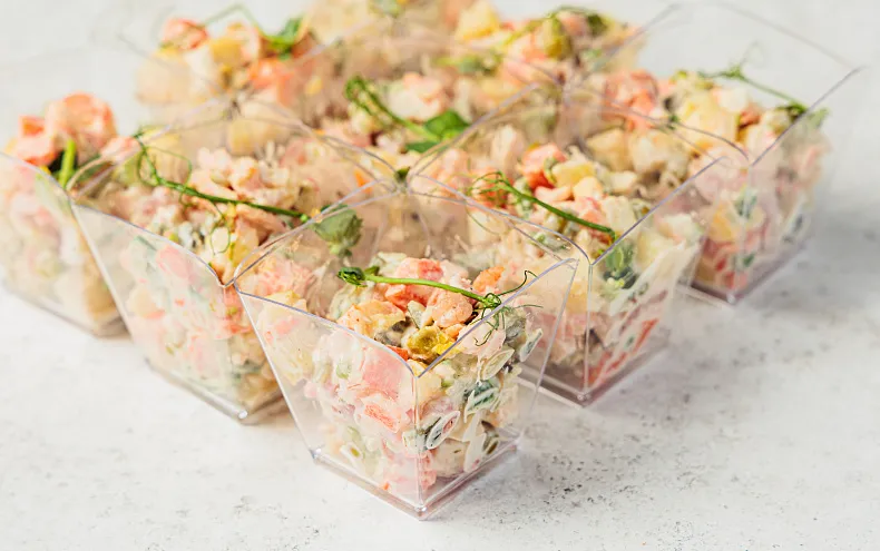 Салат «Оливье с креветкой» в стаканчиках, 9 шт