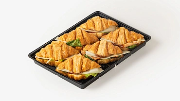 Круассан с индейкой и луковым конфи, 6 шт