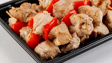 Шашлычки запечённые с филе индейки и сладким перцем, 12 шт