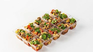 Салат «Азиатский» с индейкой и печеными овощами, 15 шт.