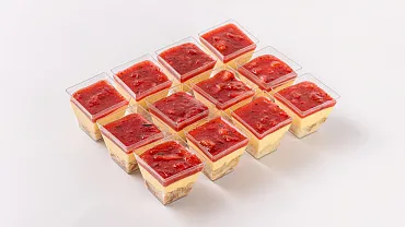 Десерт «Манго-клубника» в стаканчиках, 12 шт