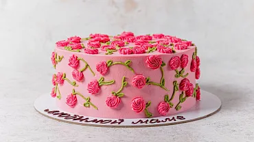 Торт «Цветочная поляна» в розовом