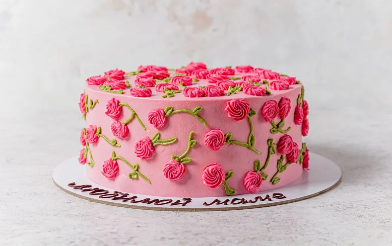 Торт «Цветочная поляна» в розовом