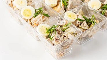 Салат «Охотничий» с печеным картофелем, 15 шт.