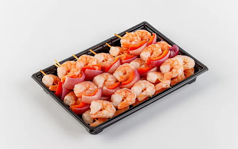 Шашлычки запечённые с тигровыми креветками, красным луком и сладким перцем, 12 шт