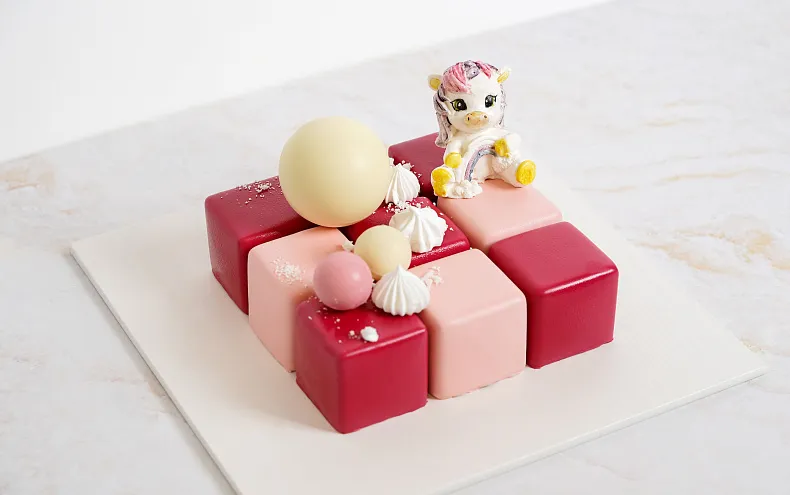 Торт-кубик «Единорог»