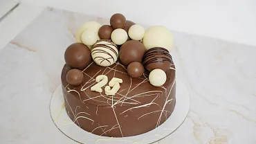 Торт «Шоколадный бамбл»