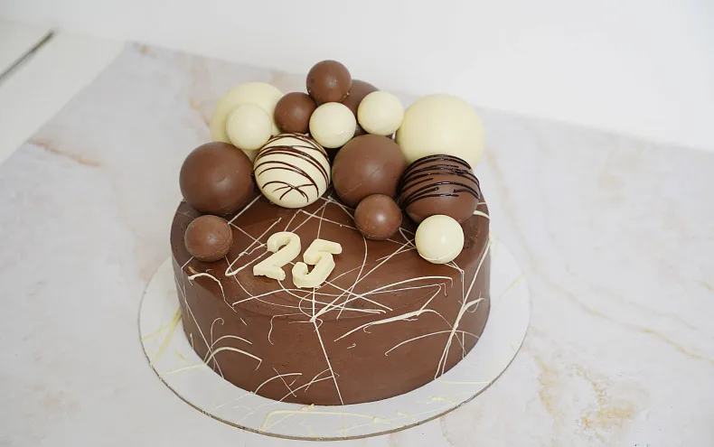 Торт «Шоколадный бамбл»