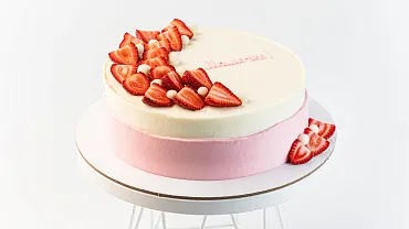 Торт «Клубничная мечта»