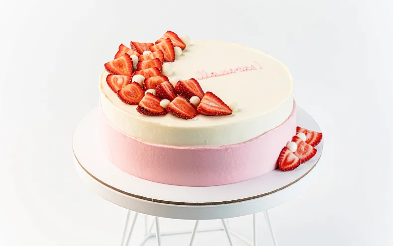 Торт «Клубничная мечта»