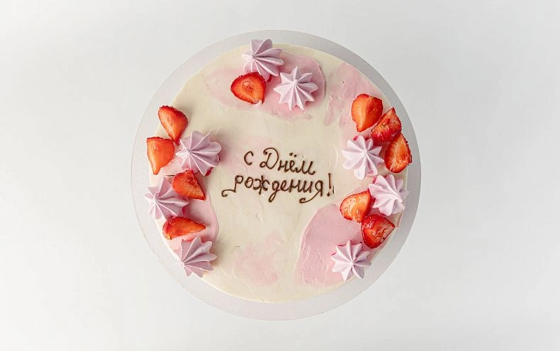 Торт «Воздушные барашки» в розовом