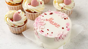 Набор Бенто торт с капкейками «Маме»