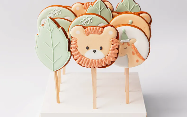 Пряники имбирные с индивидуальным дизайном «Зверята в джунглях», 12 шт