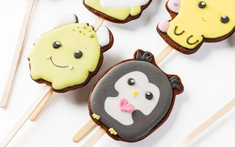 Пряники имбирные с индивидуальным дизайном «Весёлая компания», 12 шт