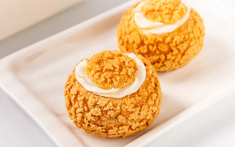 Пирожное «Шу» манго-кокос, 6 шт 