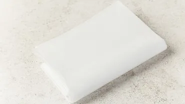 Скатерть нетканая влагостойкая 110х140см