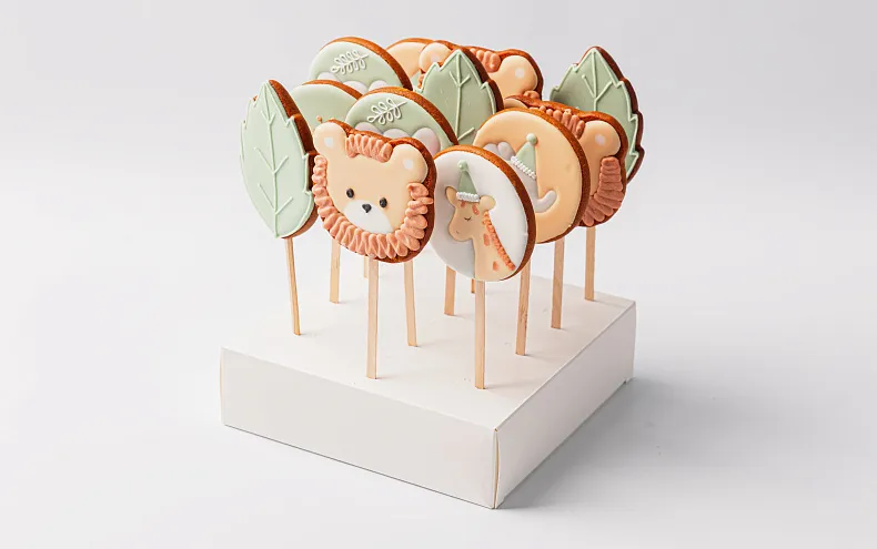 Пряники имбирные с индивидуальным дизайном «Зверята в джунглях», 12 шт