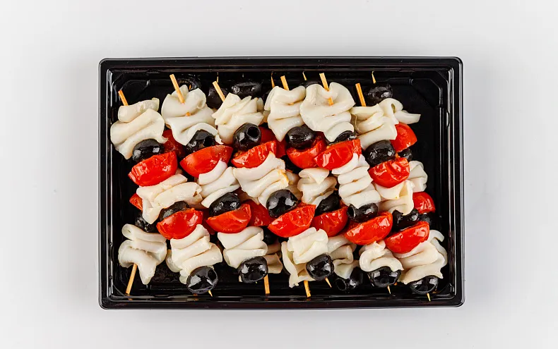 Шашлычки запечённые с филе кальмара с томатами черри, 12 шт