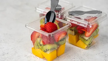 Наборы фруктов в стаканчиках