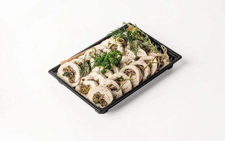 Рулет с курицей и грибами