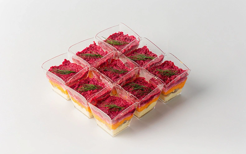 Салат «Сельдь под шубой» в стаканчиках, 9 шт