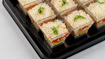 Салат «Мимоза» в фуршетных стаканчиках, 15 шт