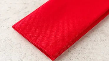 Скатерть нетканая влагостойкая 110х140см