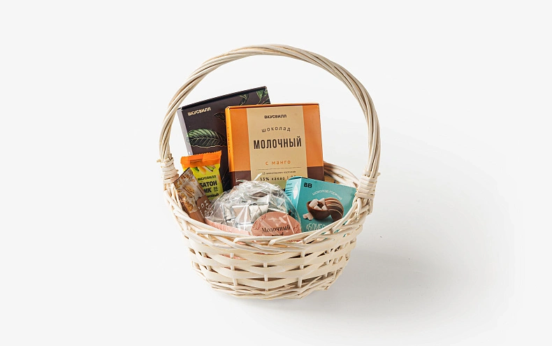 Набор «Сладости» малый в корзине