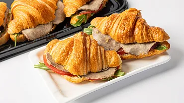 Круассан с ростбифом, 6 шт