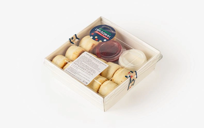 Сырники мини с ягодным соусом и сметаной, 12 шт